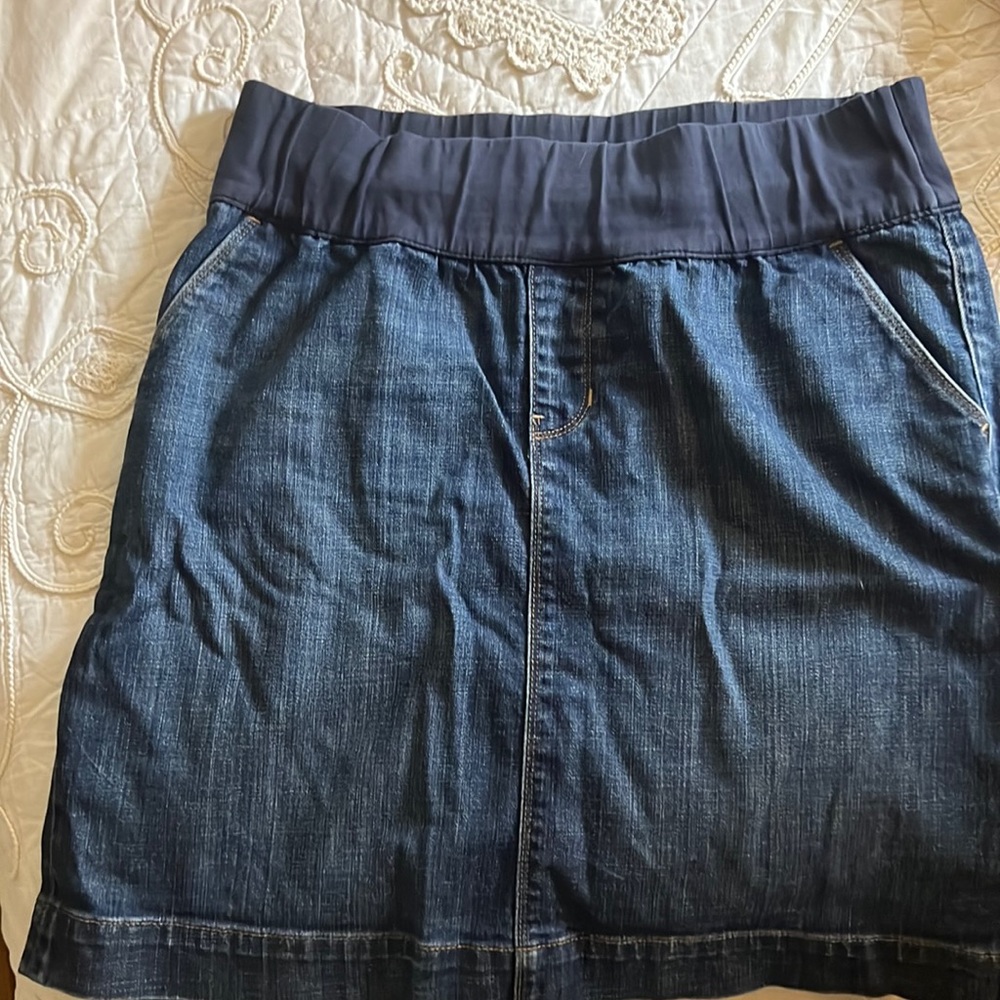 Gap maternity jean skirt 12